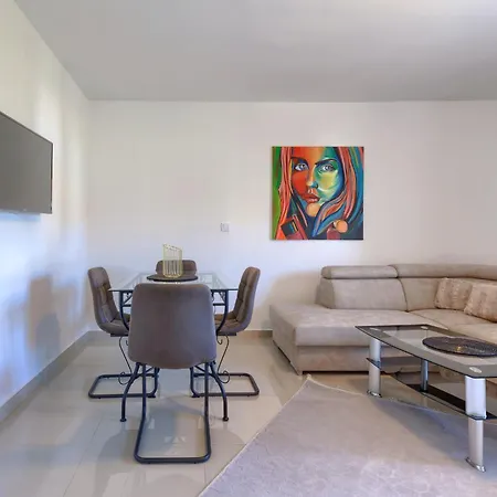 Lägenhet Amra 4 By Interhome