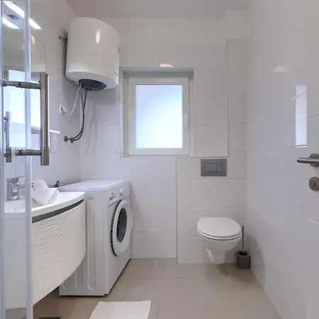 Apartman Amra 4 By Interhome Porec